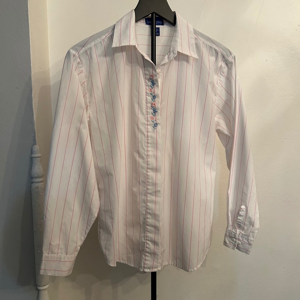 Prides Landing Petite Women's Embroidered Stripe Long Sleeve Shirt PM